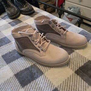 Stylish Women's Ankle Boots in Pink and Gray